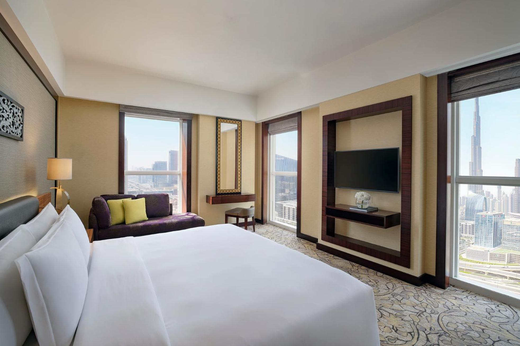 Dusit Thani Dubai Exterior photo
