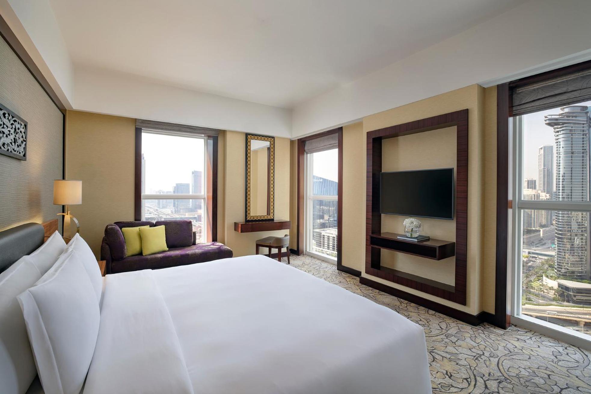 Dusit Thani Dubai Exterior photo
