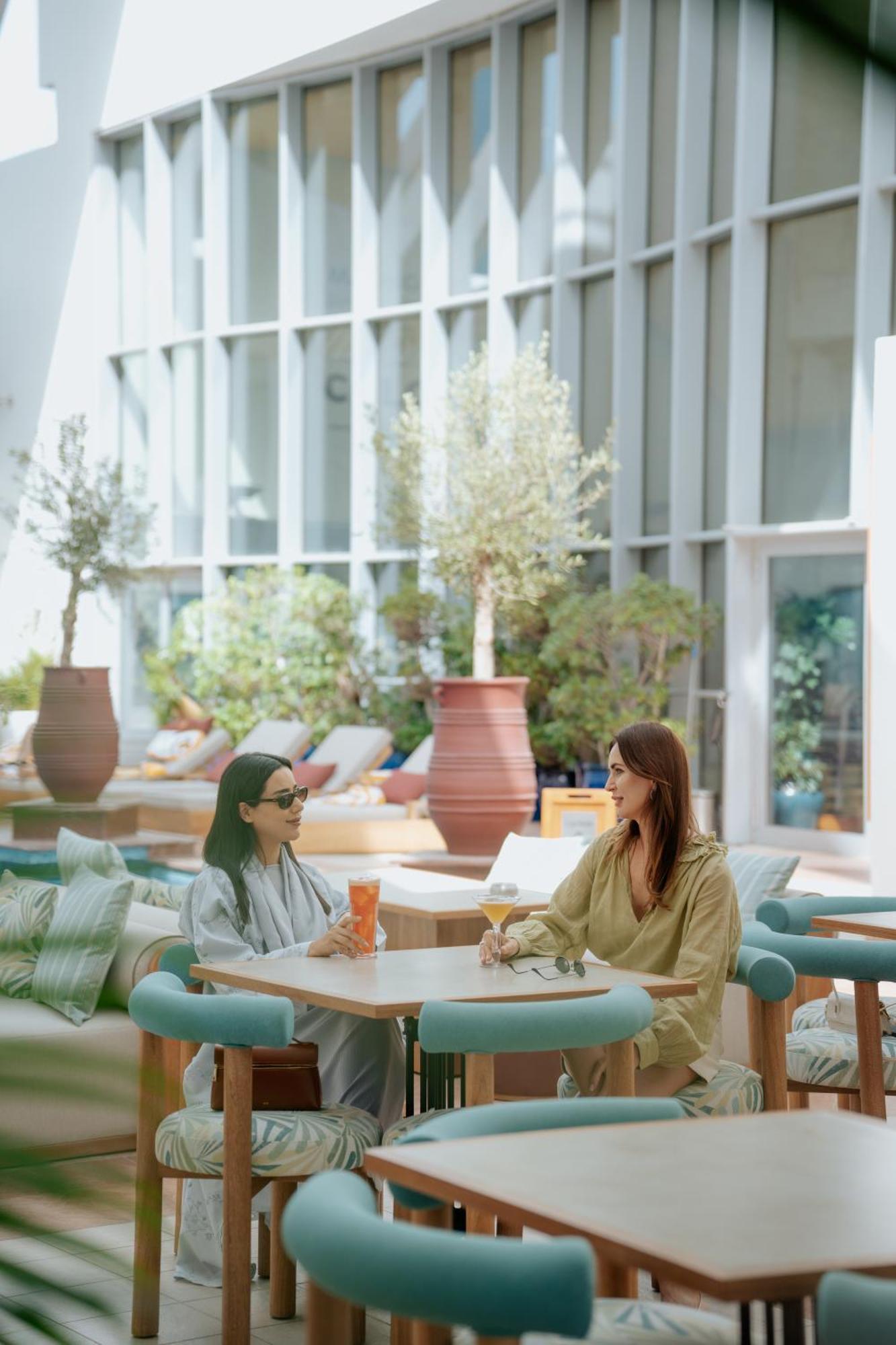 Dusit Thani Dubai Exterior photo